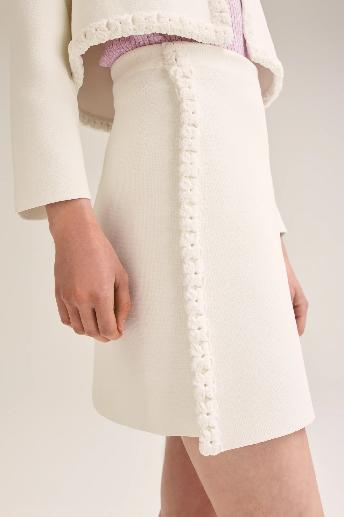 CREPE KNIT DAISY WRAP MINI - Image 7