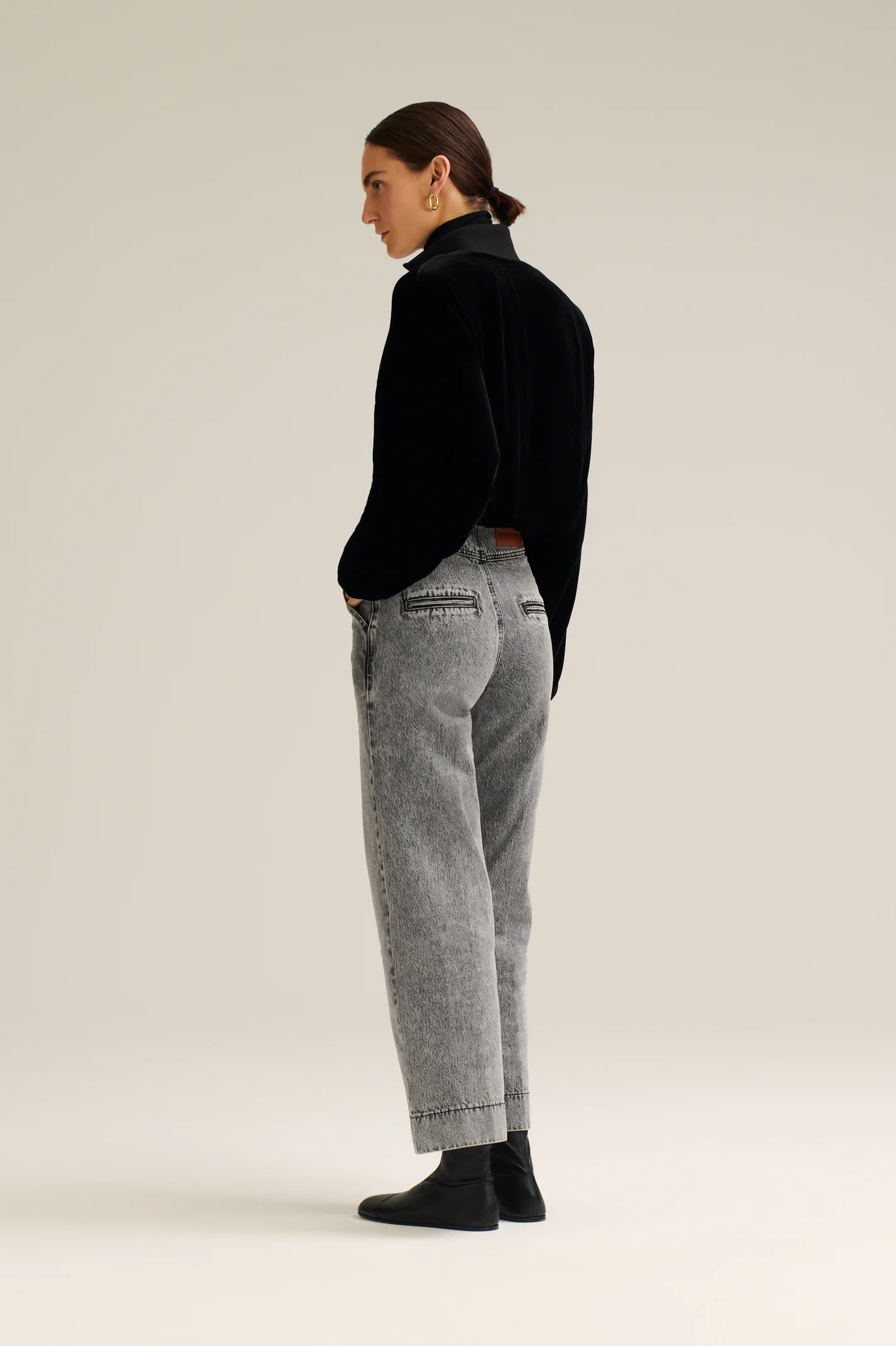 DENIM CROPPED JEAN - Image 6