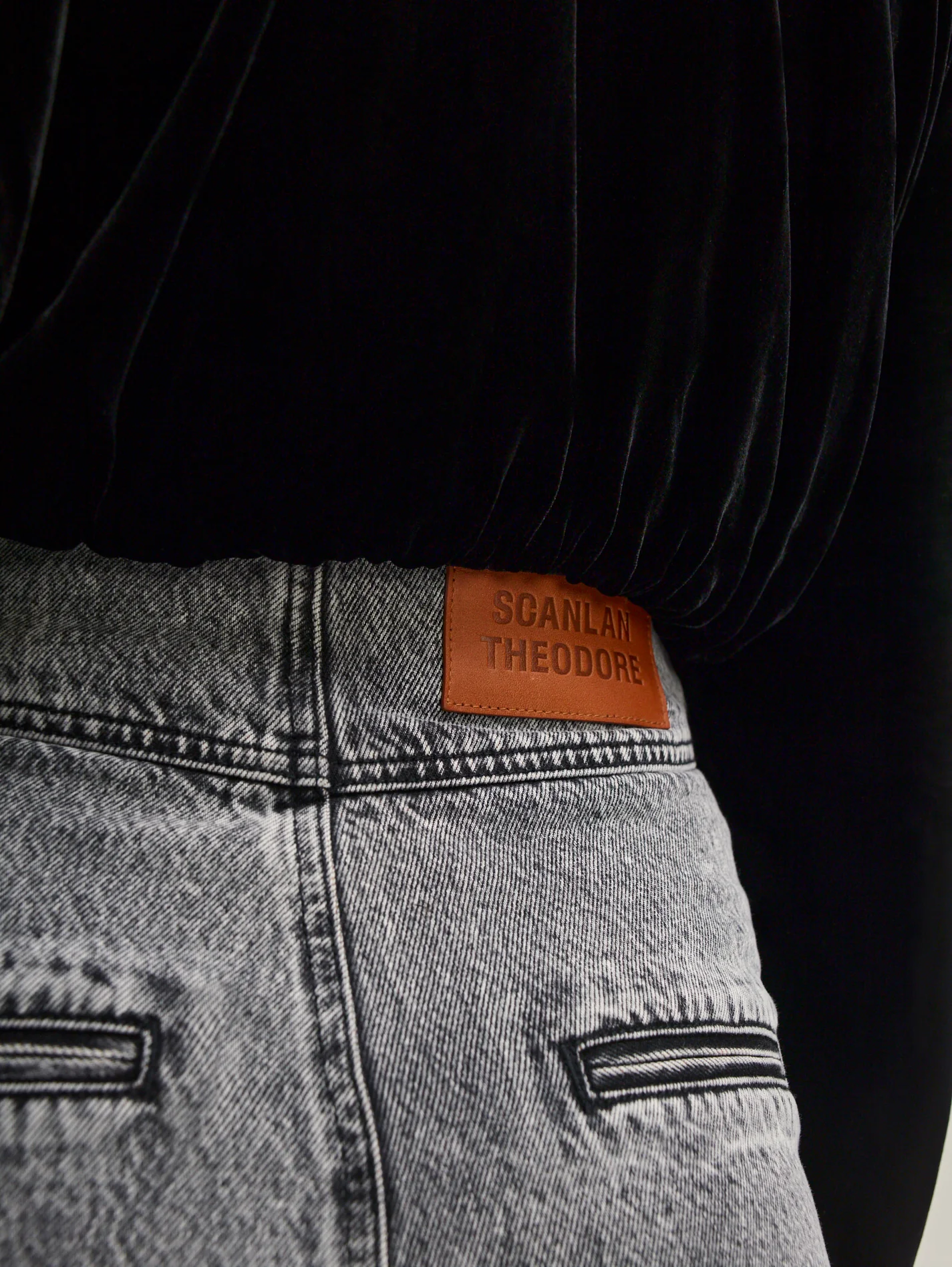 DENIM CROPPED JEAN - Image 7