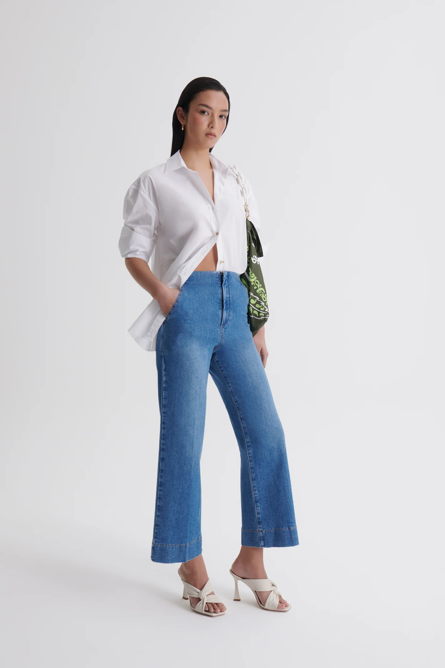 DENIM CROPPED JEAN - Image 4