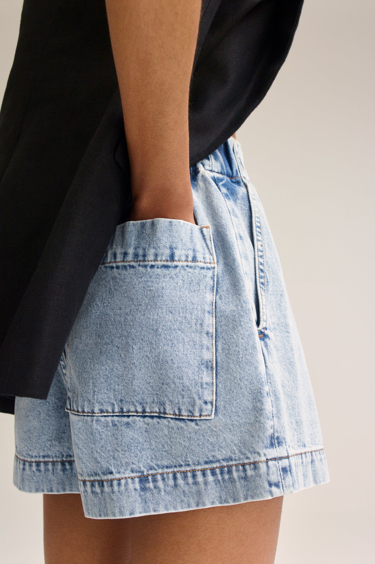DENIM SHORT - Image 6