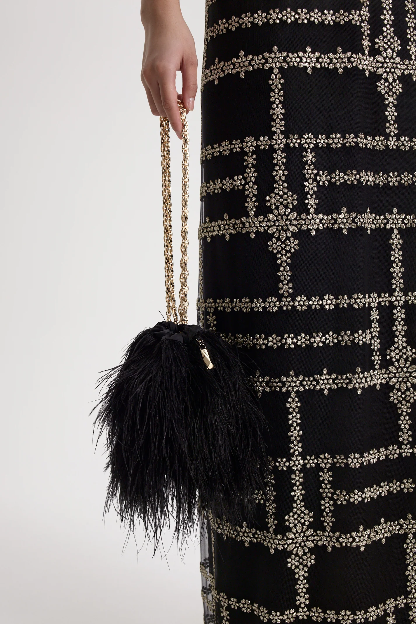 FEATHER BUCKET BAG - Image 7