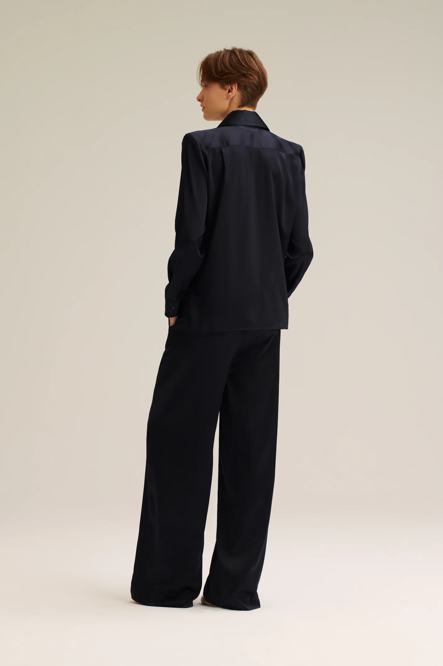 SILK SATIN SHOULDER PAD SHIRT - Image 4